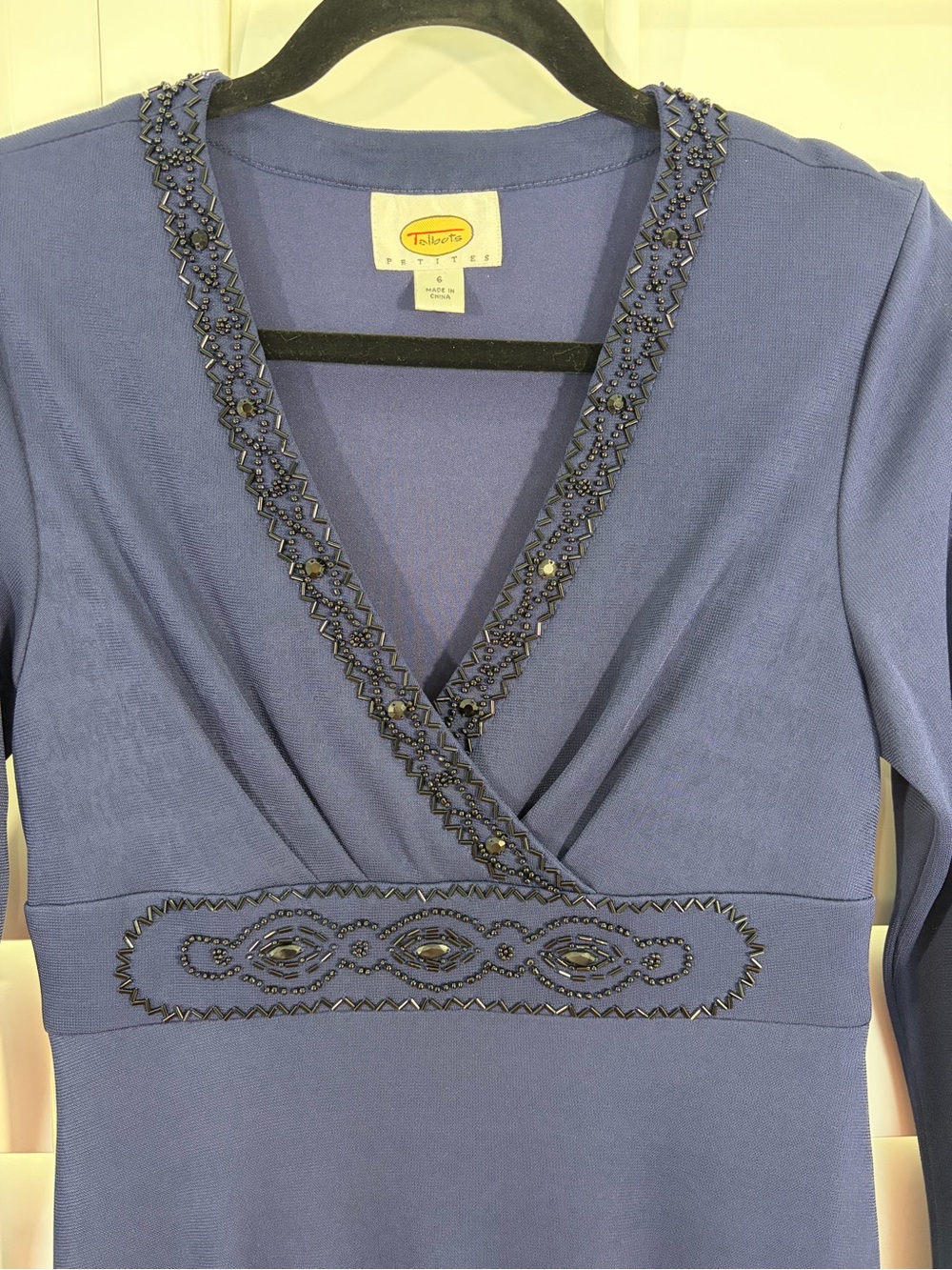 Talbots Navy Long-Sleeve V-Neck Dress with Beaded Waist (6) - Picture 5 of 11